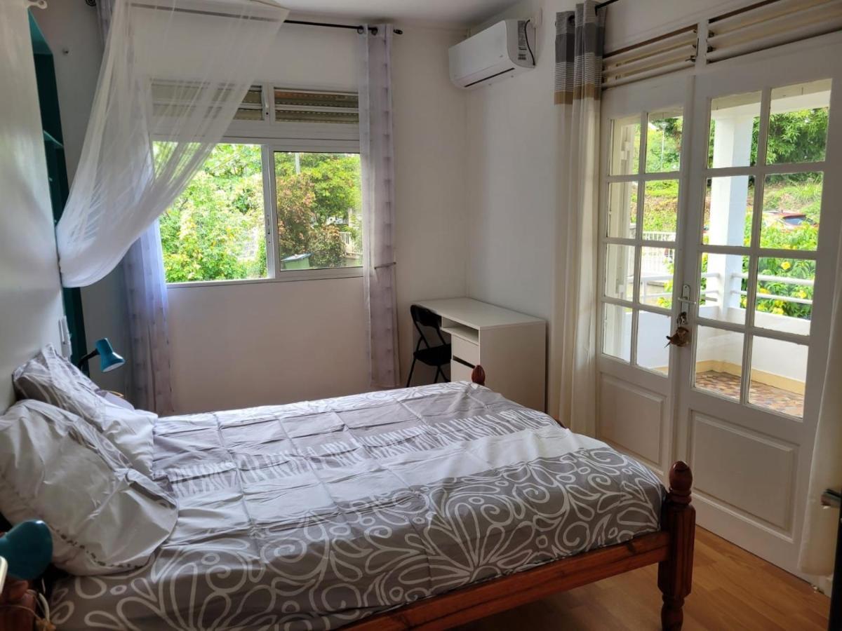 Logement Acces Piscine Basse-Terre Eksteriør billede